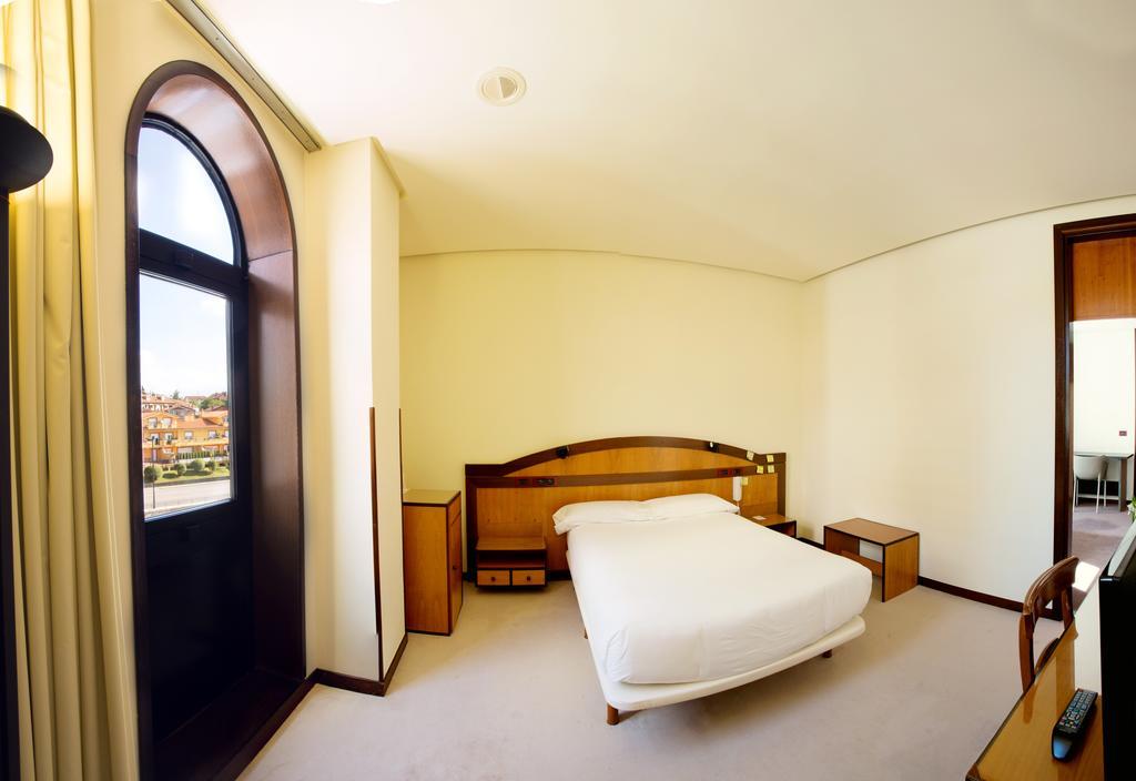 New Hotel 奥维耶多 客房 照片
